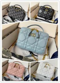 Picture of Dior Lady Handbags _SKUfw141262062fw
